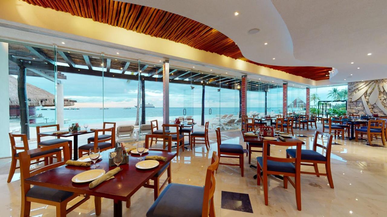 מלון Grand Park Royal קוזומל מראה חיצוני תמונה Restaurant at the hotel