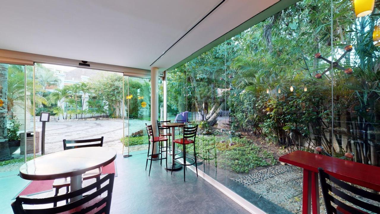 מלון Grand Park Royal קוזומל מראה חיצוני תמונה The interior of the restaurant